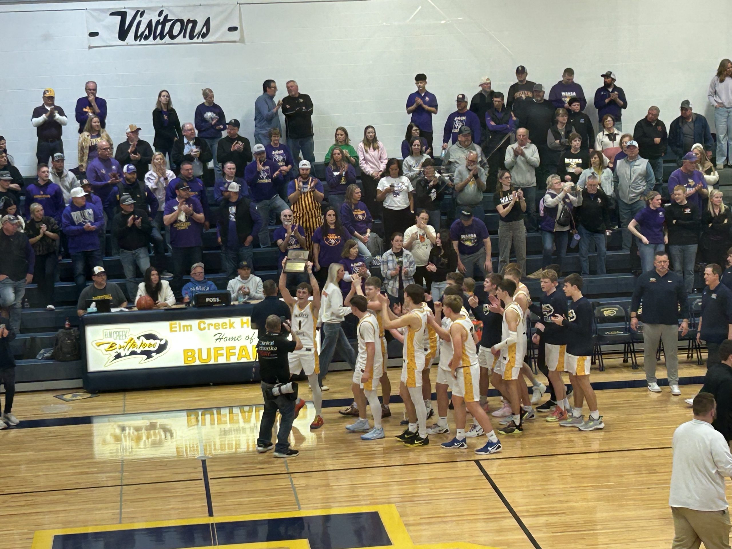 KRVN 880 – KRVN 93.1 – KAMI - Elm Creek Back to State For 4th Straight ...