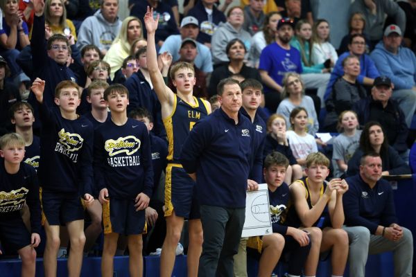 KRVN 880 – KRVN 93.1 – KAMI - Cavenee concludes run as coach at Elm Creek