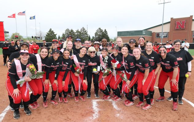 Nebraska softball sweeps Iowa
