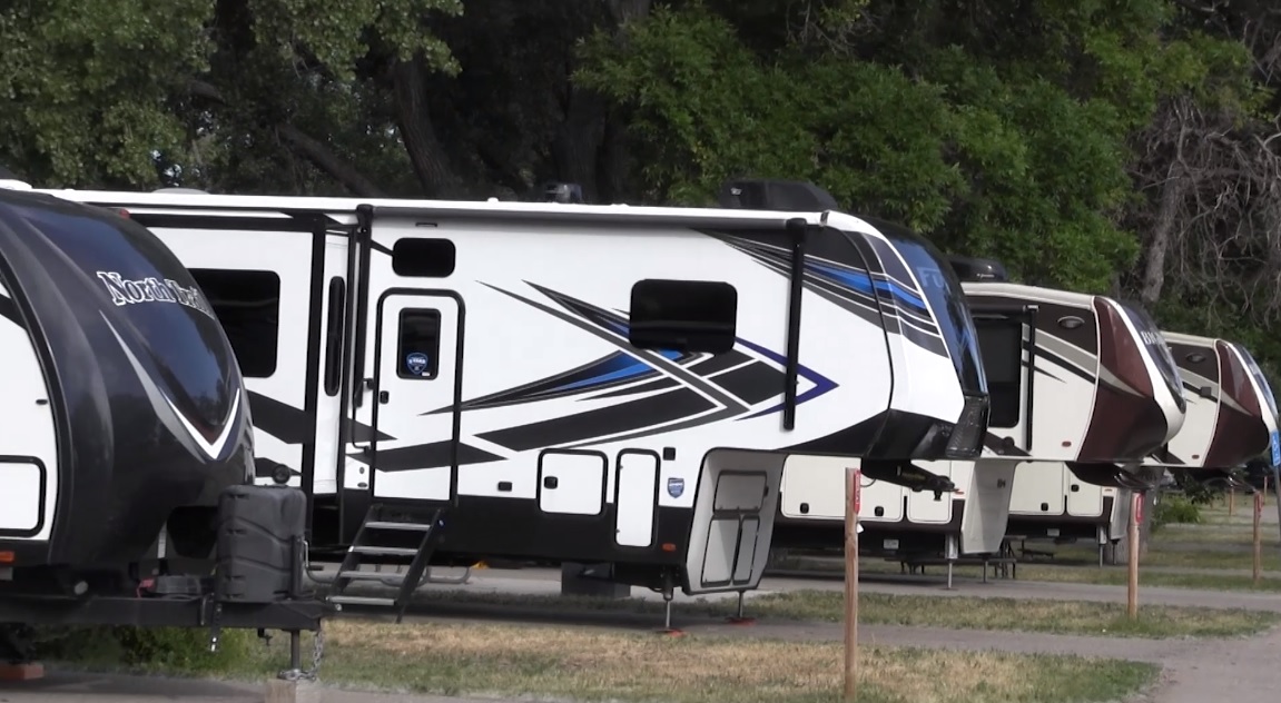 KNEBAM 960 AM 100.3 FM Lake Minatare Camping