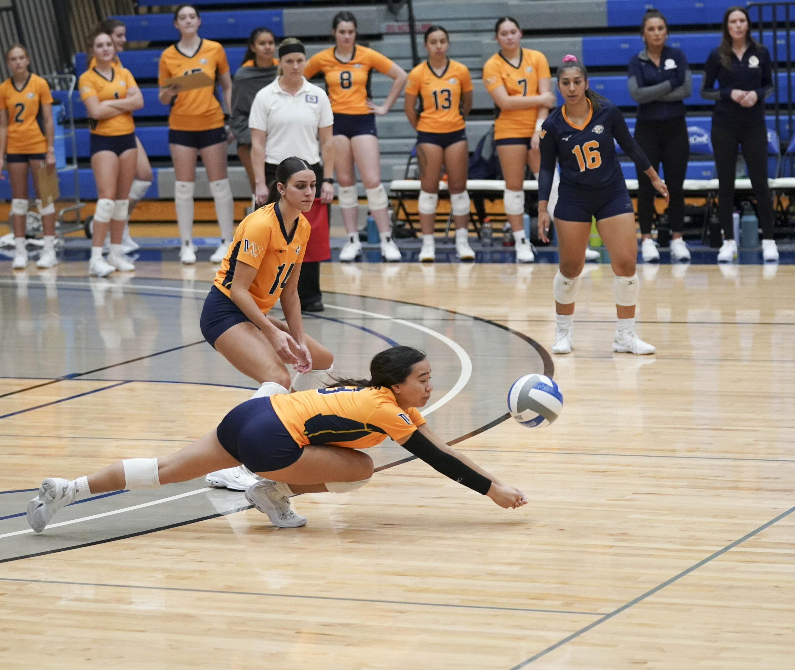 KNEBAM 960 AM 100.3 FM WNCC volleyball tops McCook in four sets