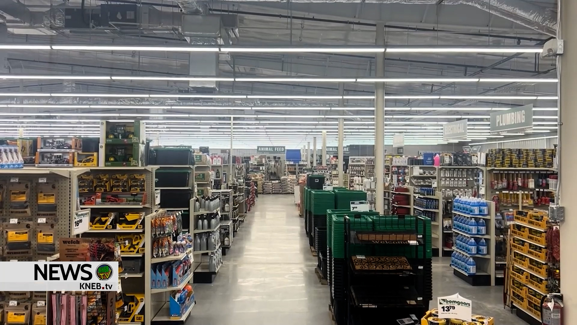 New Scottsbluff Bomgaars Open for Business