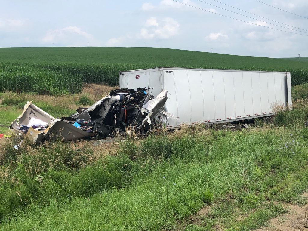 KTIC 840 AM/98.3 FM/98.7 FM Wednesday midday tractortrailer