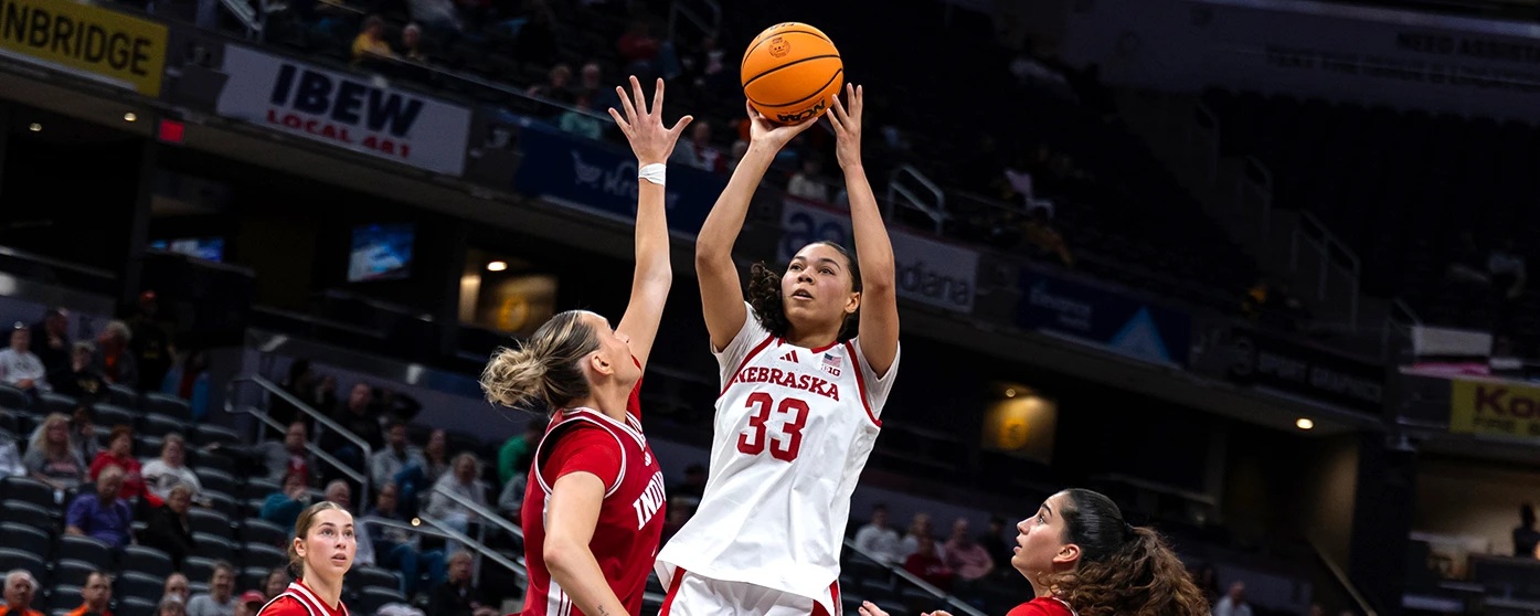 KTIC 840 AM/98.3 FM/98.7 FM - Husker Women blow 20-point lead in Big ...