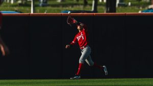 Huskers drop series opener to Fighting Illini