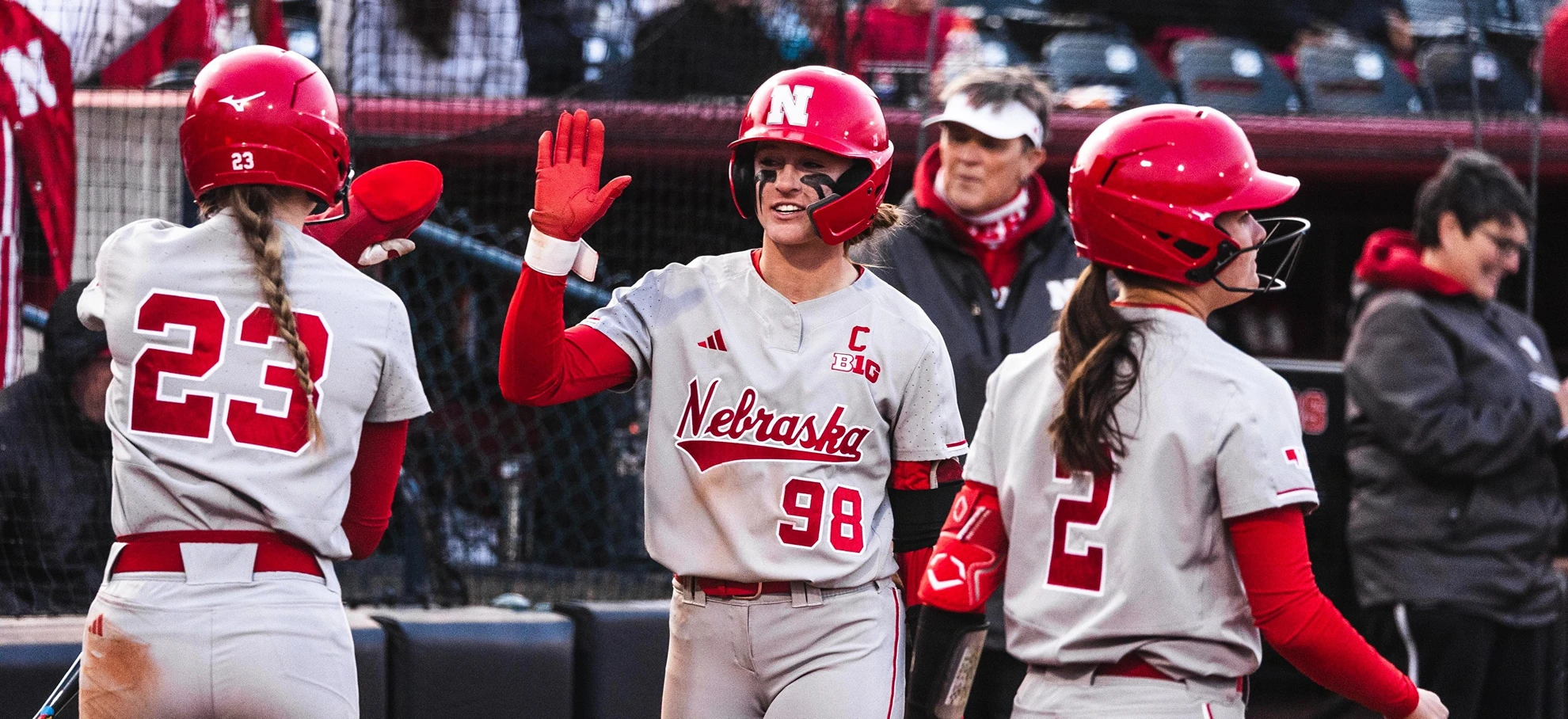 Huskers complete dominate sweep of Minnesota