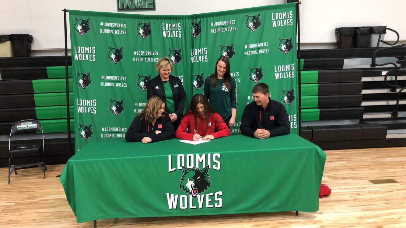 KUVR Loomis’ Schemper Signs With Huskers Track and Field