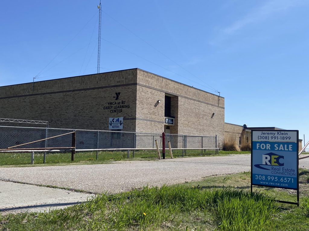 KUVR Holdrege YMCA Selling R7 Program Center