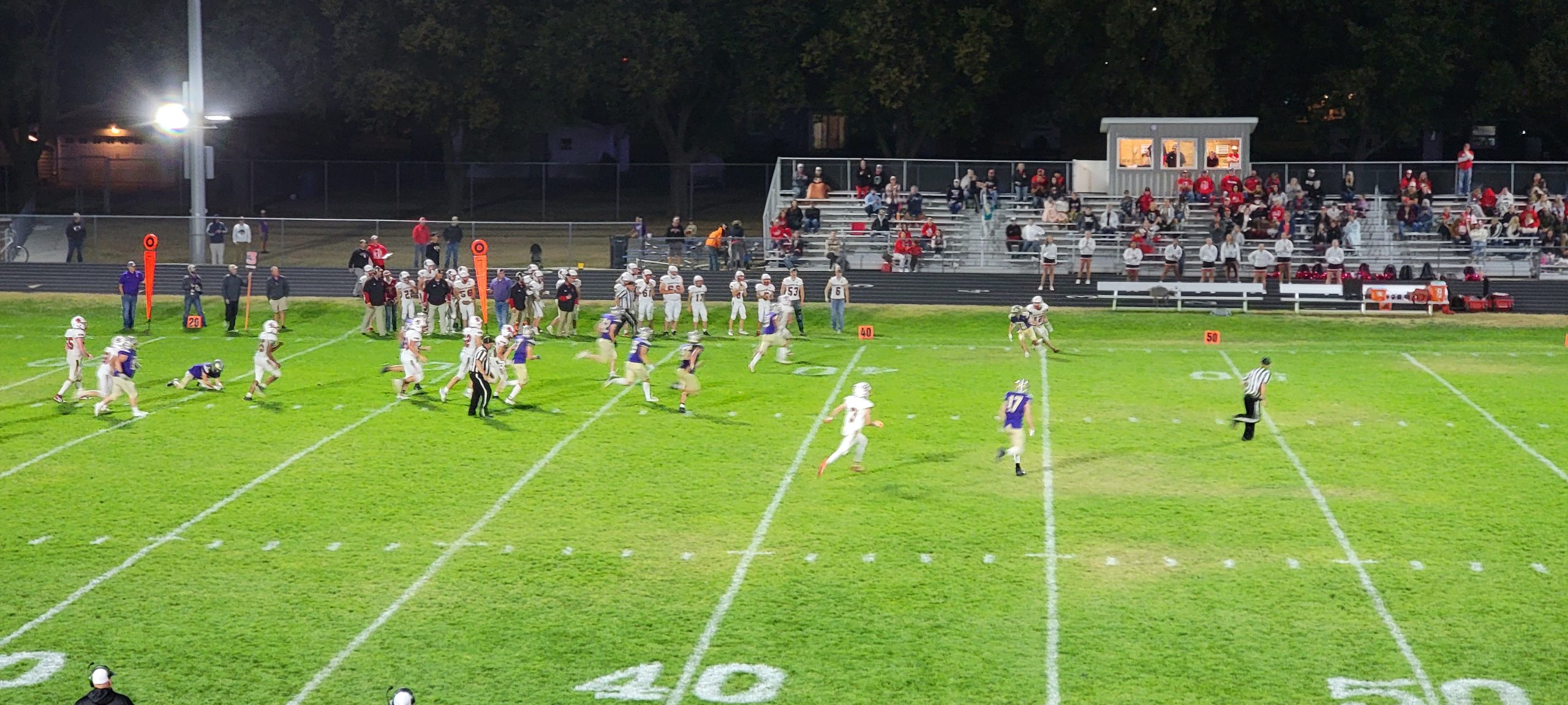 KRVN 880 – KRVN 93.1 – KAMI - Broken Bow wears down Holdrege in gritty win