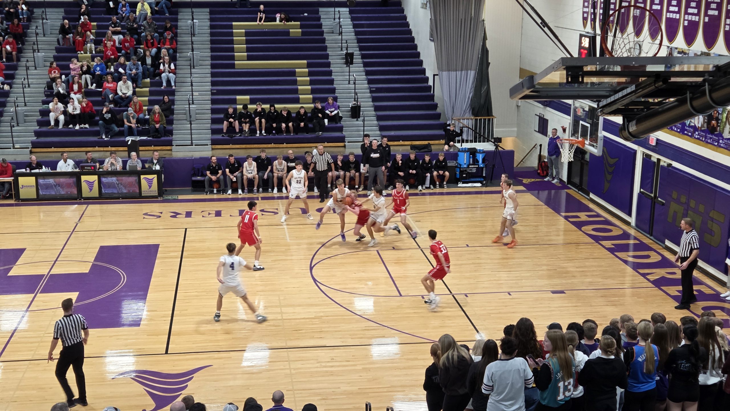 KRVN 880 – KRVN 93.1 – KAMI - Holdrege girls handle Broken Bow as boys ...