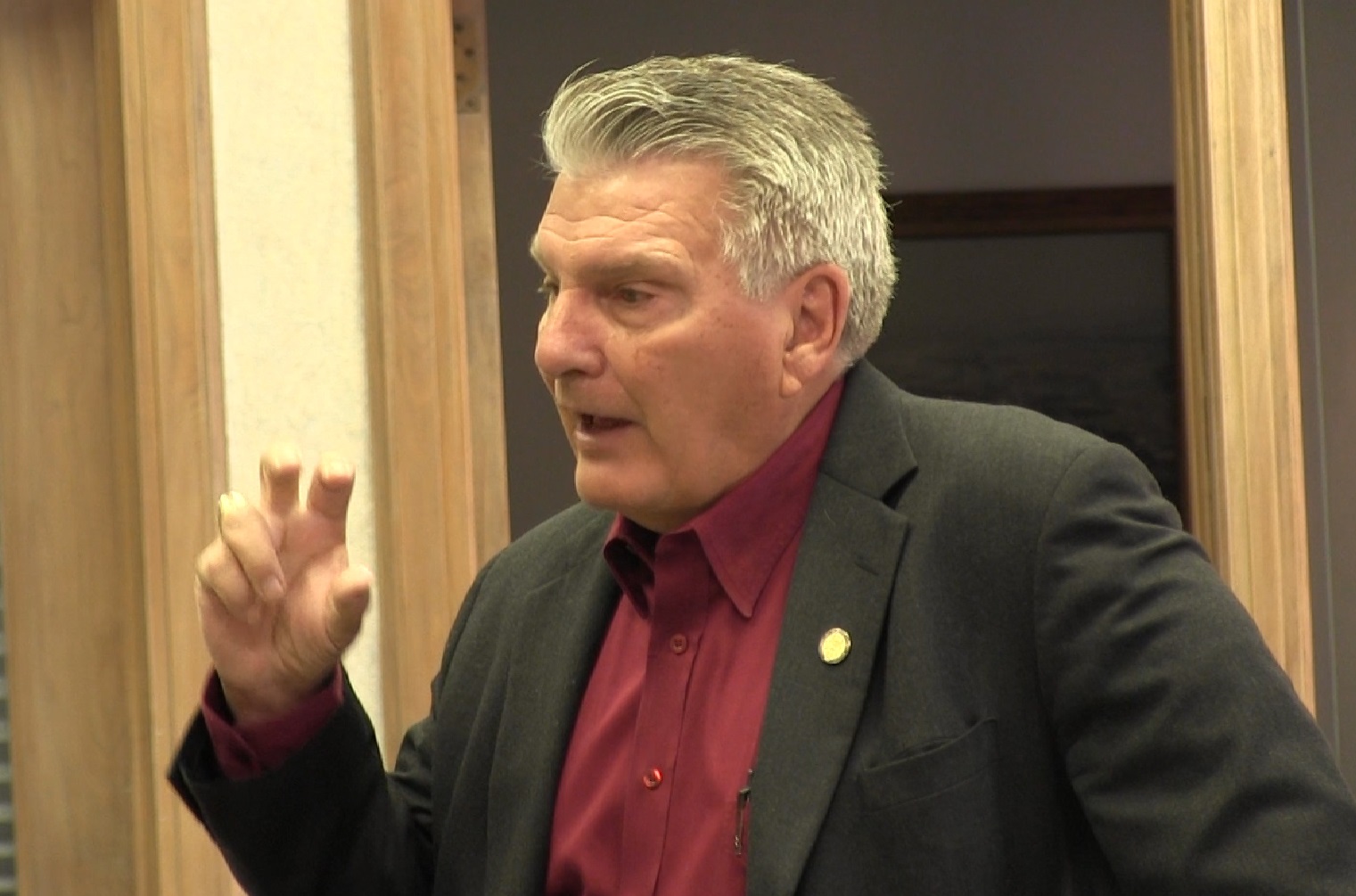 Stinner Addresses Prison Plan, Property Tax Cap Amendment - Vimarsana News