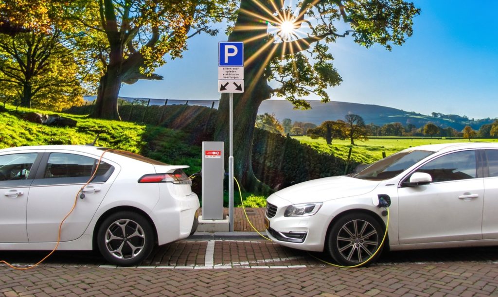 Shopping for an electric vehicle or rooftop solar? Public Powered calculators will help in that search