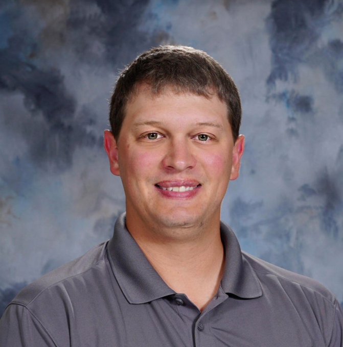 Menke takes over Seward Boys Basketball program