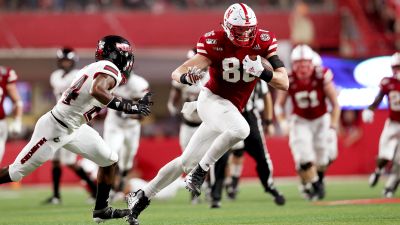 Stoll Passes Up 6th Year