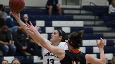 Dawgs record seventh GPAC road win in blowout fashion