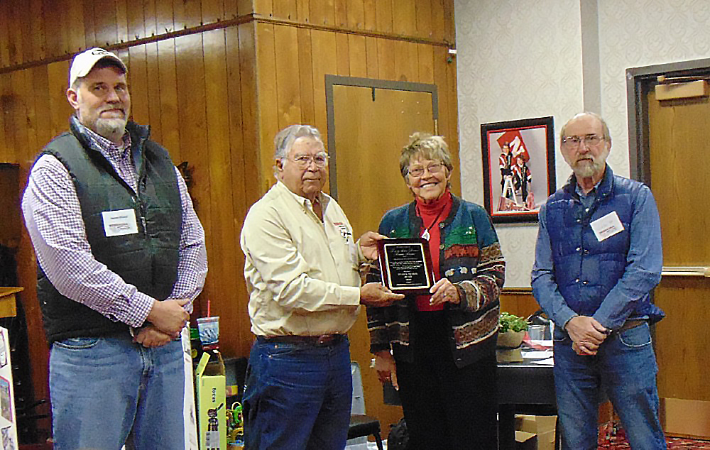 Scottsbluff couple honored by Nebraska Sheep and Goat Producers - Vimarsana News